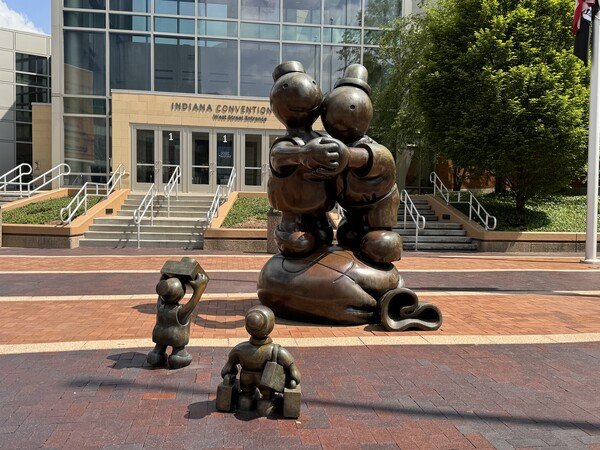 Sculpture outside of the Indianapolis Convention Center