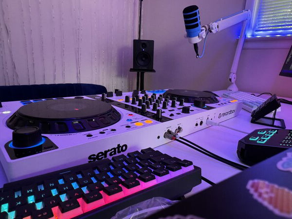 Finally moved my DJ setup to my office!