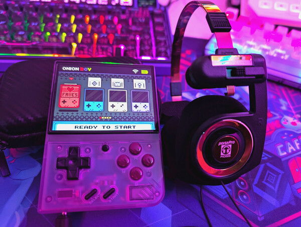 Retro gaming and headphones