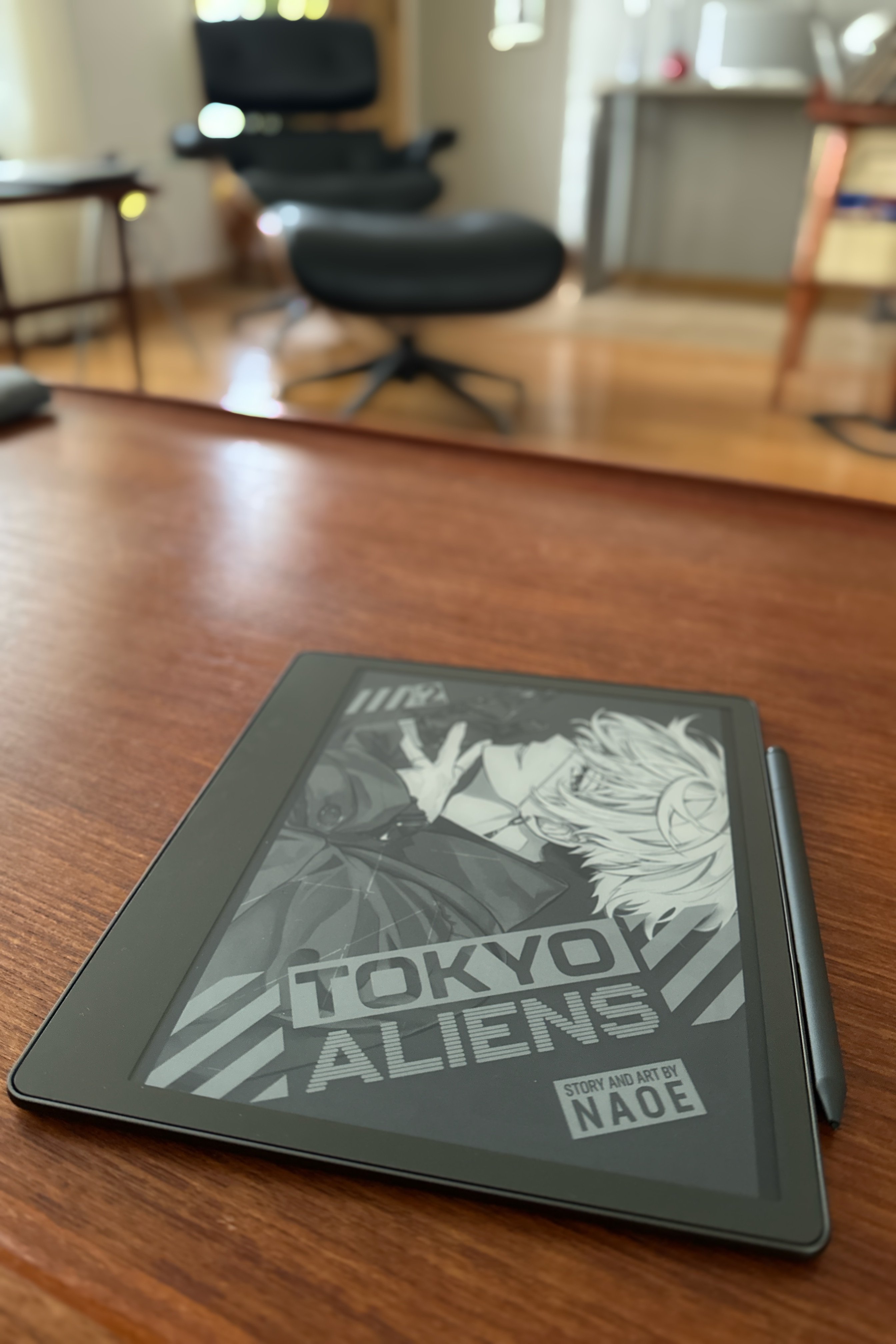 Reading Tokyo Aliens - Volume 2 manga 
