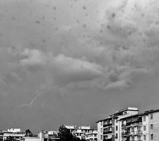 📷 08 August 2018 📷

Thunderstorm

Florence, Tuscany, Italy