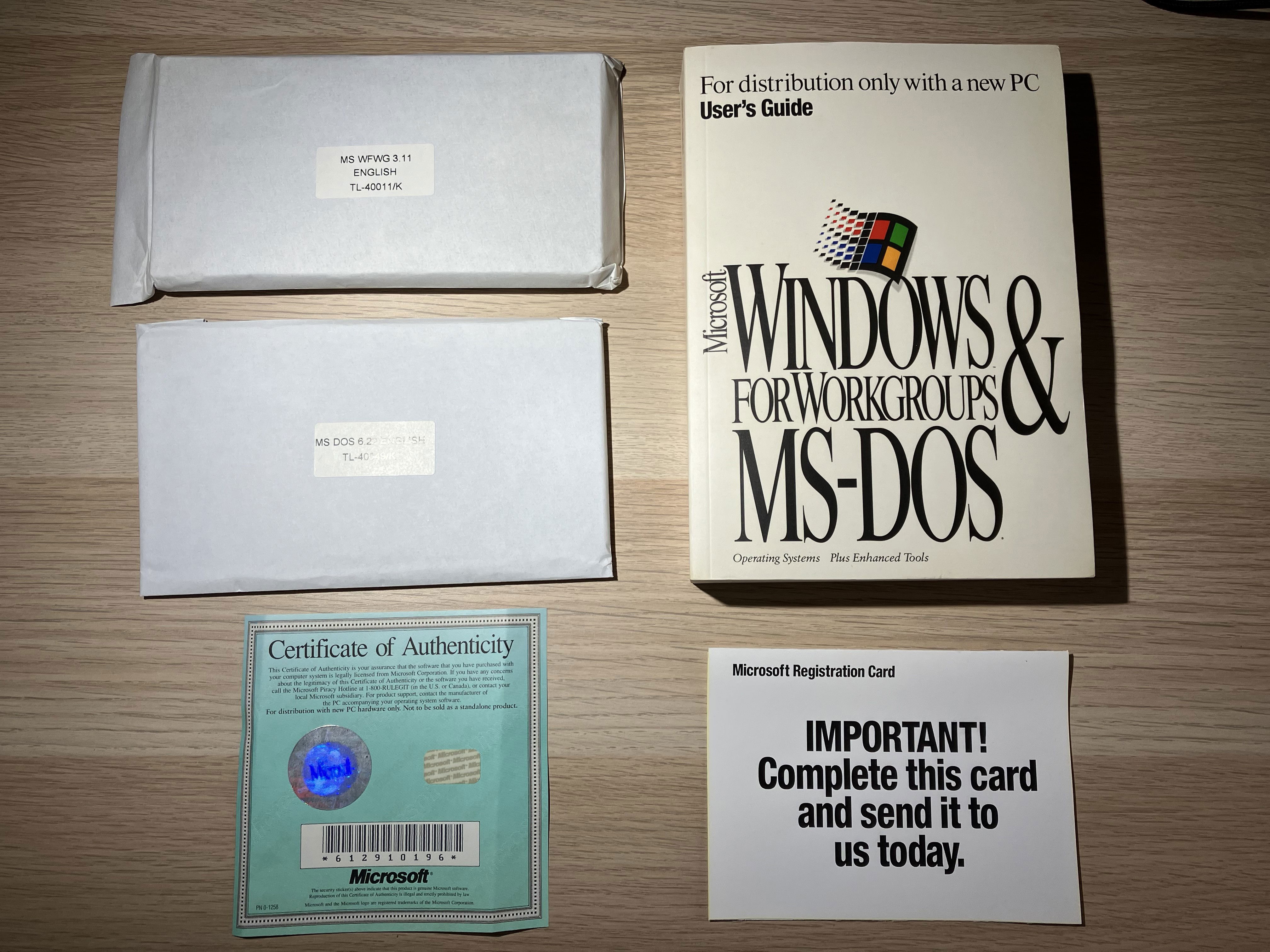 Windows 3.11 for Workgroups 英語版 Microsoft Windows for Workgroups 3.11 (Retail) (1 User/s) - Full