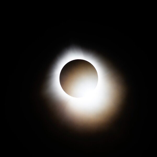 2024 Solar Eclipse as seen from Sutton, Canada

Taken by Ian Rahman