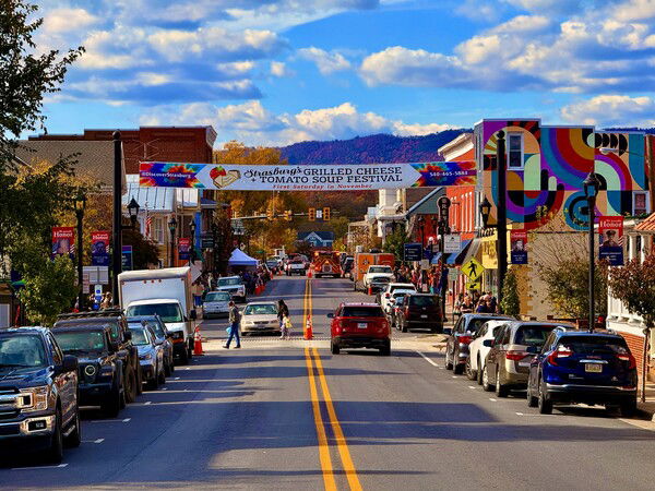 Strasburg, VA

#SilentSunday #Photography
