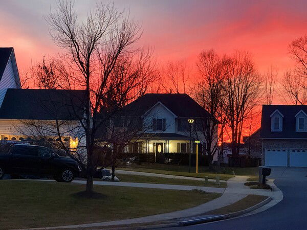 Awesome sunset in the neighborhood tonight
Photos 365-D013
#Photos365 #Photography #mb_Pix