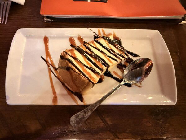 Nothing like a good cheesecake to end your day, and don't forget the caramel and chocolate drizzle.
Photos 365-D015
#Photos365 #Photography #mb_Pix