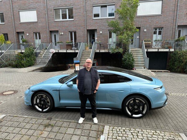 Me and my MY23 Porsche Taycan Turbo.