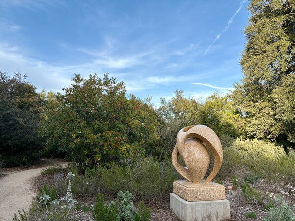 Khang Pham-New’s Escutcheon