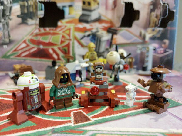 A festive Jawa has joined Babu’s plot against Sith-3PO.