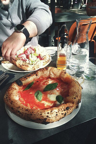 Lunch? Pizza!