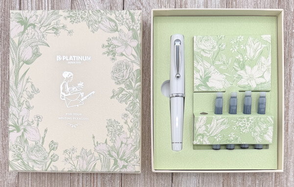 Platinum has made something cool with their new Komodo Fountain Pen, but there is a catch - or two.

For starters, it was made for the Chinese market, so you need to go through AliExpress to get it. Secondly, Platinum made a new, shorter, ink cartridge for it, so your existing ones (converters, too) won’t fit.

The good news? It’s around $10, which is a steal. 

#FountainPens