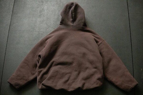 UPCYCLED DOUBLE LAYERED ZIP