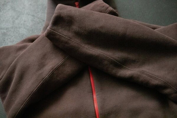 UPCYCLED DOUBLE LAYERED ZIP