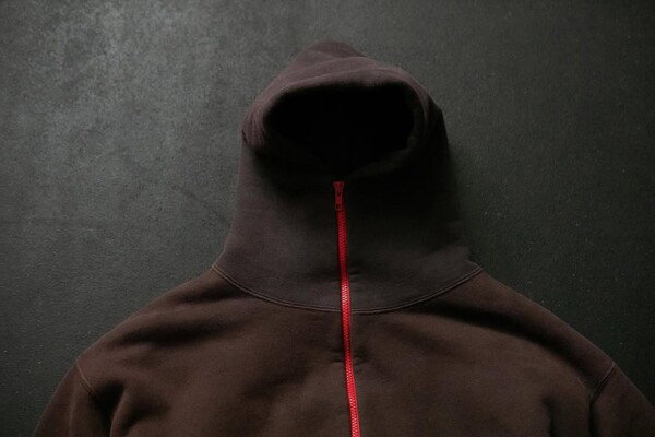 UPCYCLED DOUBLE LAYERED ZIP