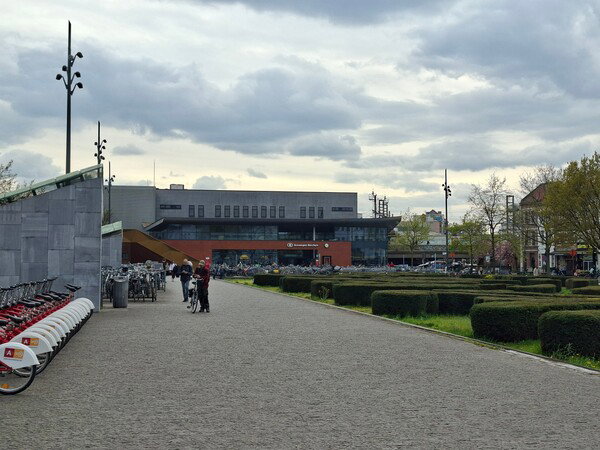 Na ongeveer 17km: Berchem Station