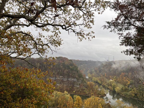 Kentucky is beautiful in Autumn, even on a cloudy day.