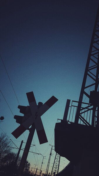 The lights along the way. And that afternoon silence. 