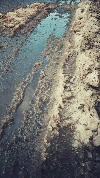 Different kinds of traces.