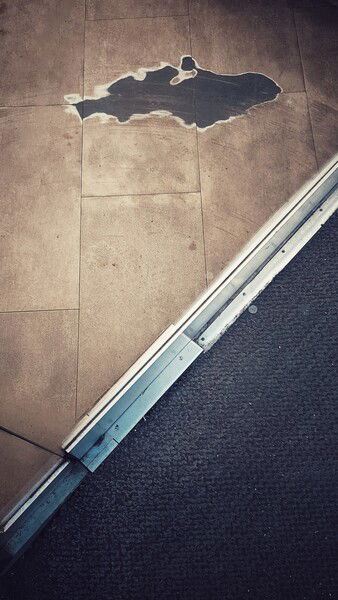 Straight lines and imaginary countries. 